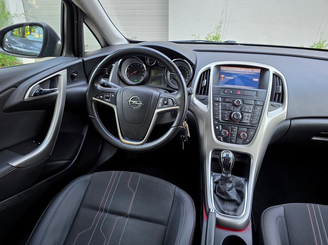 Elbląg Opel Astra Benz 120kmNavi czujniki parkowania skory alufelgiZAREJESTROWANYMod 2013