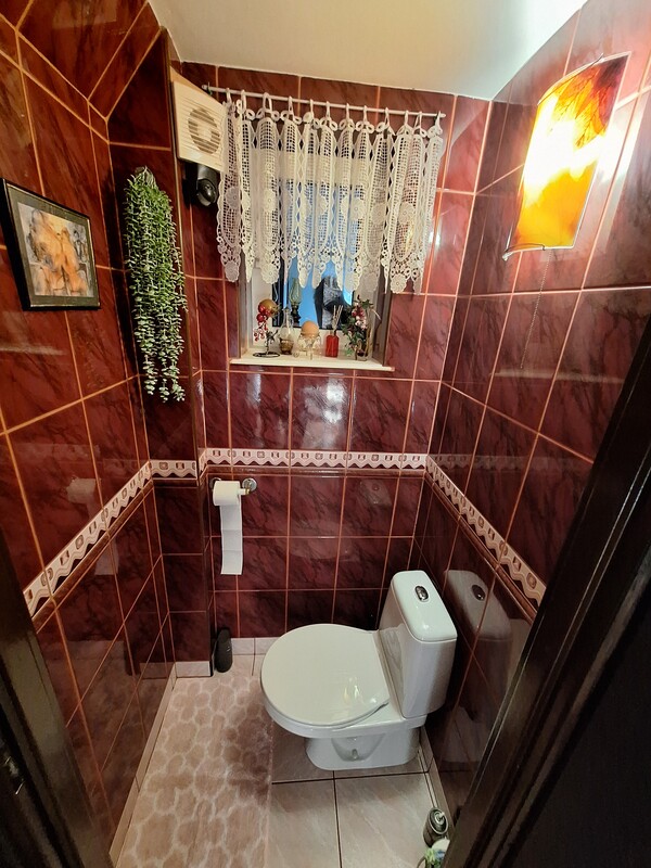 Elbląg Sprzedam dom w zabudowie bliźniaczej z dwoma garażami położony w Tolkmicku. Powierzchnia działki