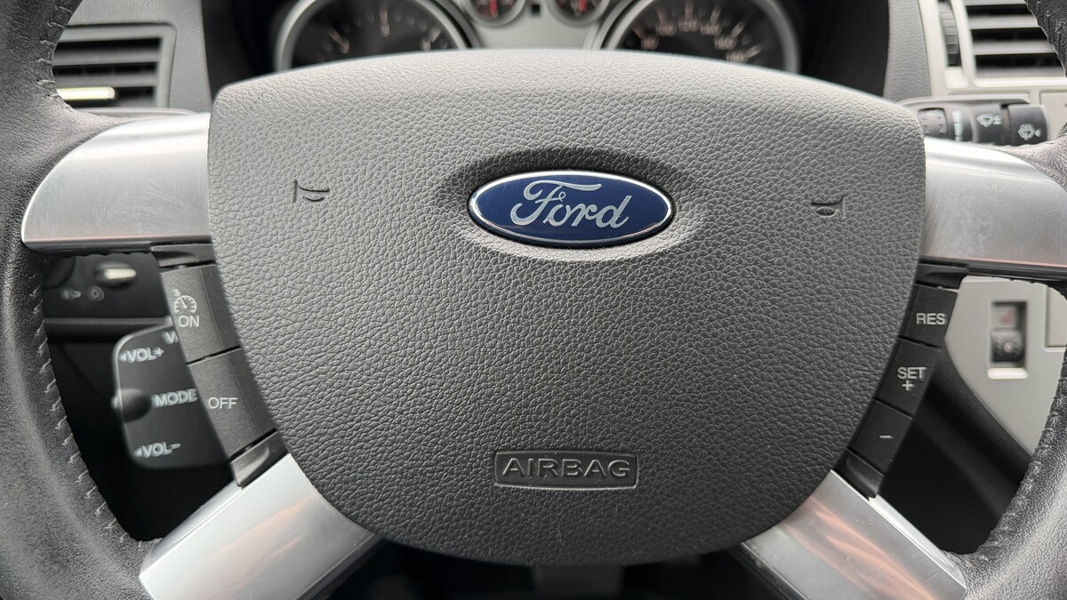 Elbląg Auto Leew LEWANDOWSKI Kupujemy i Sprzedajemy tylko dobre auta Za auta z Polskiego Salonu Płacimy Najwięcej FORD