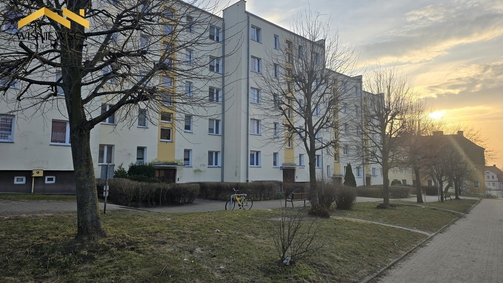 Elbląg WIŚNIEWSCY NIERUCHOMOŚCI Sp. z o.o.Sprzedam mieszkanie - Elbląg, Pokorna. Oferta:
Na sprzedaż ustawne