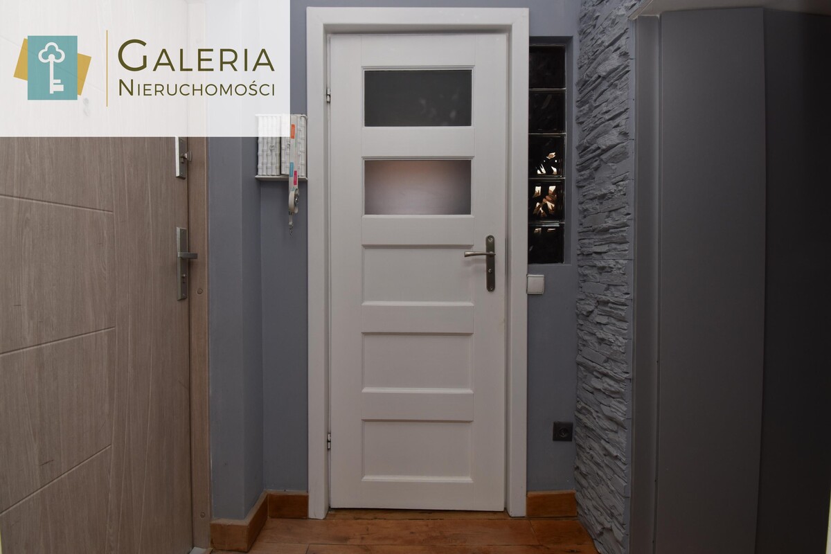 Elbląg GALERIA NIERUCHOMOŚCIZ pasji i miłości do nieruchomościNa sprzedaż: Dwupoziomowe mieszkanie z balkonem i