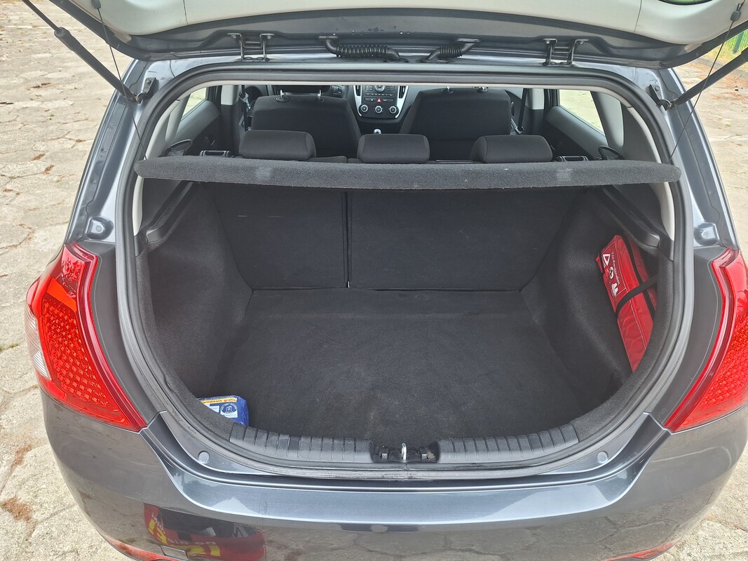 Elbląg Kia Ceed 1.4 CVVT 90 KM | Benzyna | Manual | Spirit |
Oferuję do sprzedaży Kia Ceed z 2011