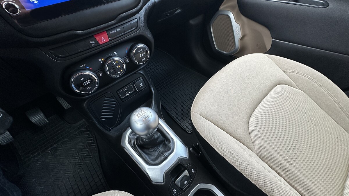 Elbląg Auto Leew LEWANDOWSKI Kupujemy i Sprzedajemy tylko dobre auta Za auta z Polskiego Salonu Płacimy Najwięcej JEEP