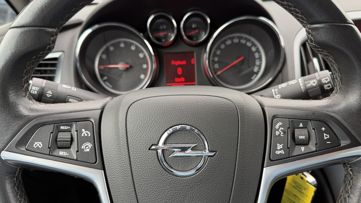 Elbląg Auto Leew LEWANDOWSKI Kupujemy i Sprzedajemy tylko dobre auta Za auta z Polskiego Salonu Płacimy Najwięcej OPEL