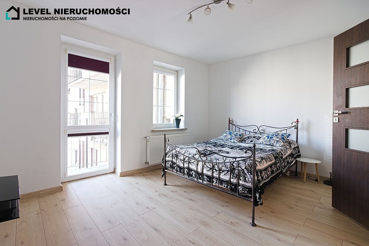 Elbląg LEVEL NIERUCHOMOŚCI Dwupoziomowe mieszkanie starówkaul. Stary Rynek NIERUCHOMOŚCI NA POZIOMIE