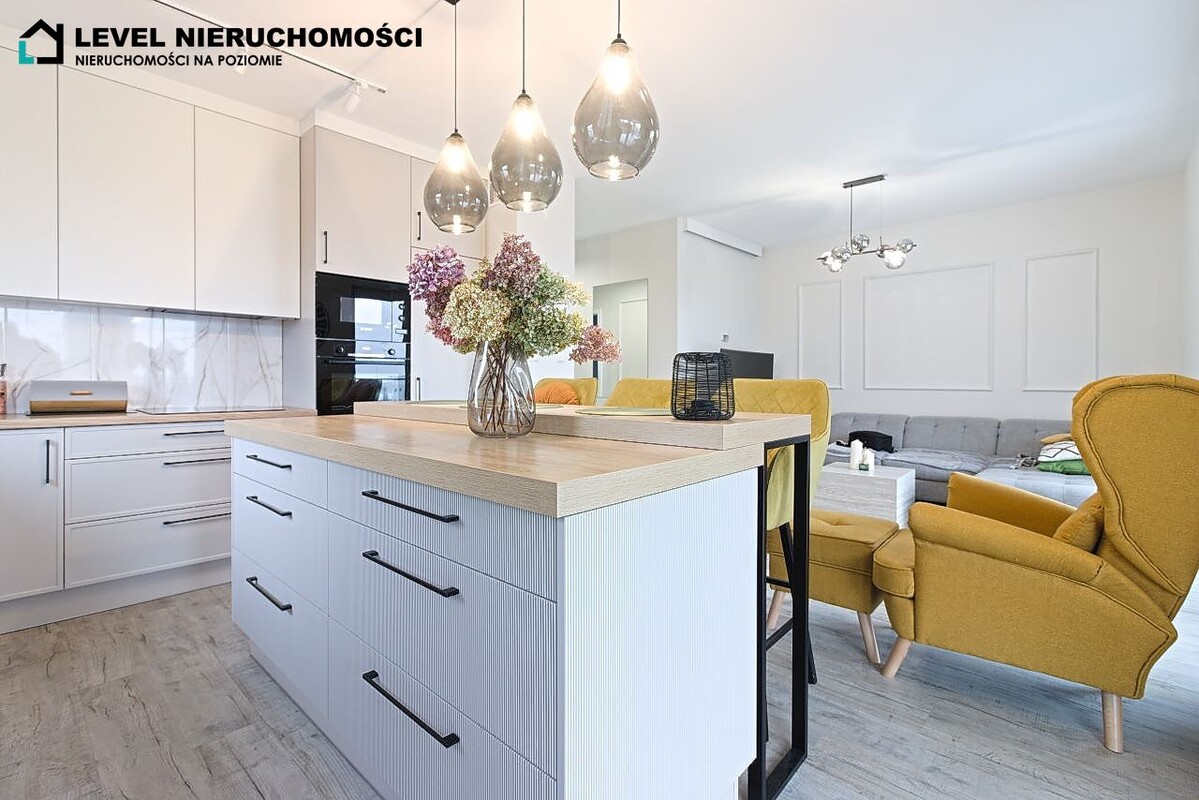 Elbląg LEVEL NIERUCHOMOŚCI Mieszkanie czteropokojowe z tarasemul. Częstochowska73m2 NIERUCHOMOŚCI NA