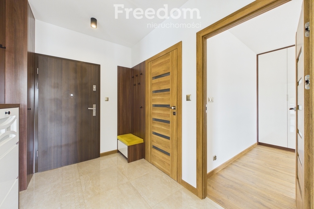 Elbląg FREEDOM NIERUCHOMOŚCIWynajmę mieszkanie - Elbląg, Nowogródzka. Komfortowy apartament z garażem i dużą