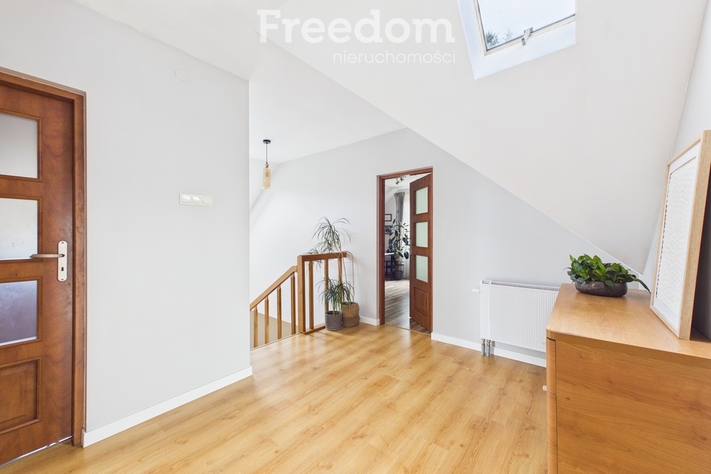 Elbląg FREEDOM NIERUCHOMOŚCISprzedam dom - Elbląg. Z przyjemnością prezentuję ofertę sprzedaży bardzo