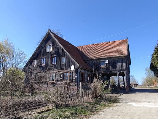 Elbląg Mieszkanie 87 metrów Kępniewo do generalnego remontuNa sprzedaż lokal mieszkalny o powierzchni 87,17 m²,