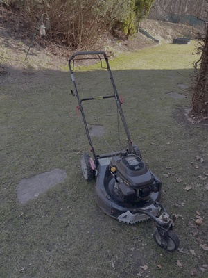 Elbląg Kosiarkę spalinową NAC 3,5 kW (samobieżna, z uszkodzonym napędem, kosiarka sprawna) oddam za darmo - odbiór