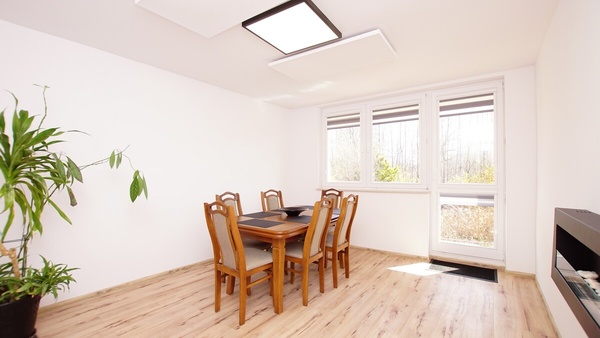 Elbląg * * * ABC NIERUCHOMOŚCI * * *NOWA OFERTA!!! ŚWIEŻO WYREMONTOWANE MIESZKANIE DOSTĘPNE OD ZARAZ!!3 pokoje o pow.