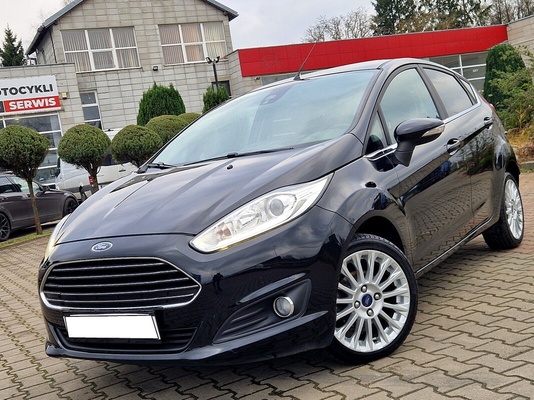 Elbląg Ford Fiesta, benzyna, 2014 rok - pełna opcja wyposażenia.   Ładne zadbane auto, wizualnie bardzo ładnie