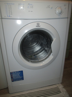 Elbląg SPRZEDAM SUSZARKĘ DO UBRAŃ  INDESIT  -    nieużywana