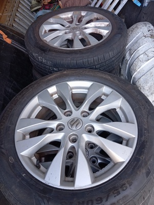 Elbląg Sprzedam opony letnie 2022 rok 195/60 R16
Jedna opona klejona, felgi całe
Polecam