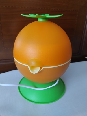 Elbląg Sprzedam Wyciskarkę do soków z zaworem zapobiegającym kapaniu. Wyciskarka jest nieużywana. Cena 40 zł. Odbiór