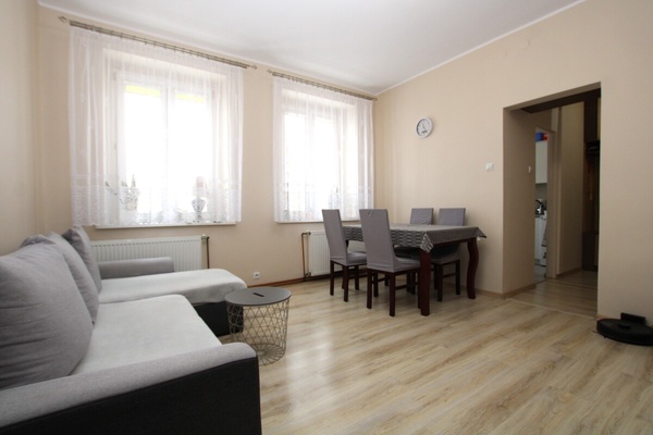 Elbląg NIERUCHOMOŚCI ANNA KRASZEWSKA&nbsp; Mieszkanie 2-pokojowe, ok.40 m2,na parterzePo remoncie, gotowe do