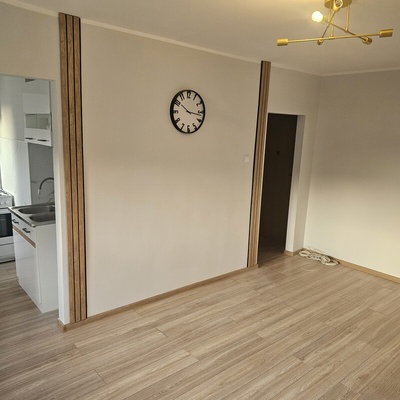 Elbląg DOM NIERUCHOMOŚCIOFERUJEMY NA SPRZEDAŻMIESZKANIE 1&nbsp; POKOJOWEPow. &nbsp; 27&nbsp; m2Blisko Park Kajki&nbsp;