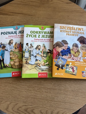 Elbląg Sprzedam książki do religii kl. 3,4,5 w bardzo dobrym stanie, każda z książek 15zł