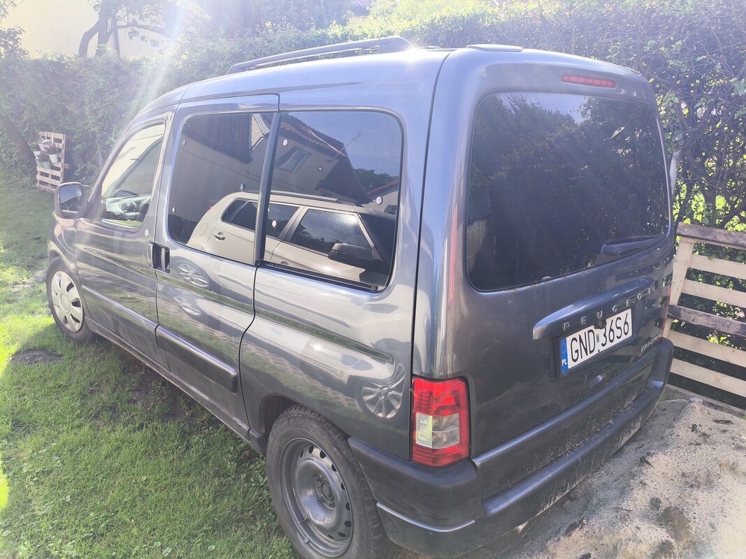 Elbląg Sprzedam Peugeot Partner 2007 r. pojemność 1,6 D HDI. Ubezpieczenie do 01.2027,przegląd 07,2027.5 drzwi, 5