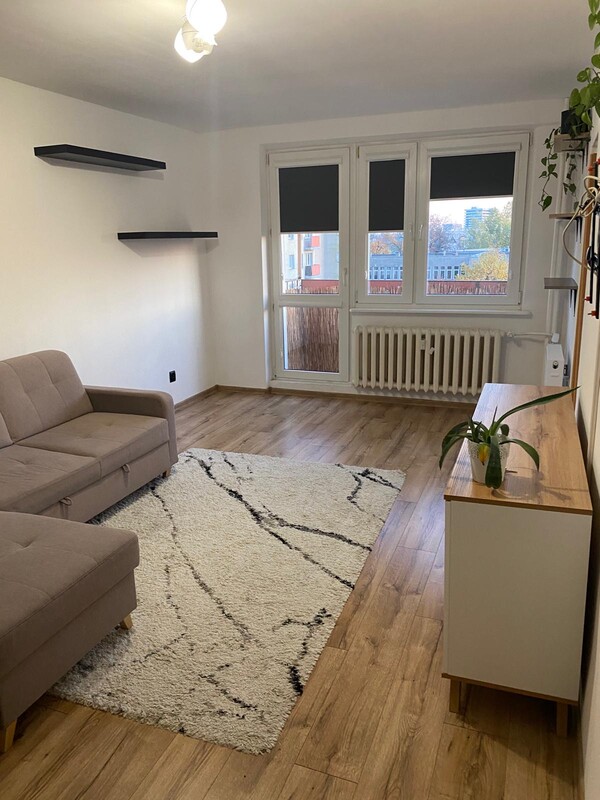 Elbląg Wynajem kawalerki Wynajmę dużą kawalerkę w centrum w pełni wyposażoną na ul.