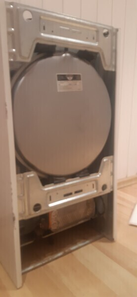 Elbląg Sprzedam piec dwufunkcyjny ARISTON CLAS 24 CF. Został zdemontowany z uwagi na założenie c. o.Rok produkcji