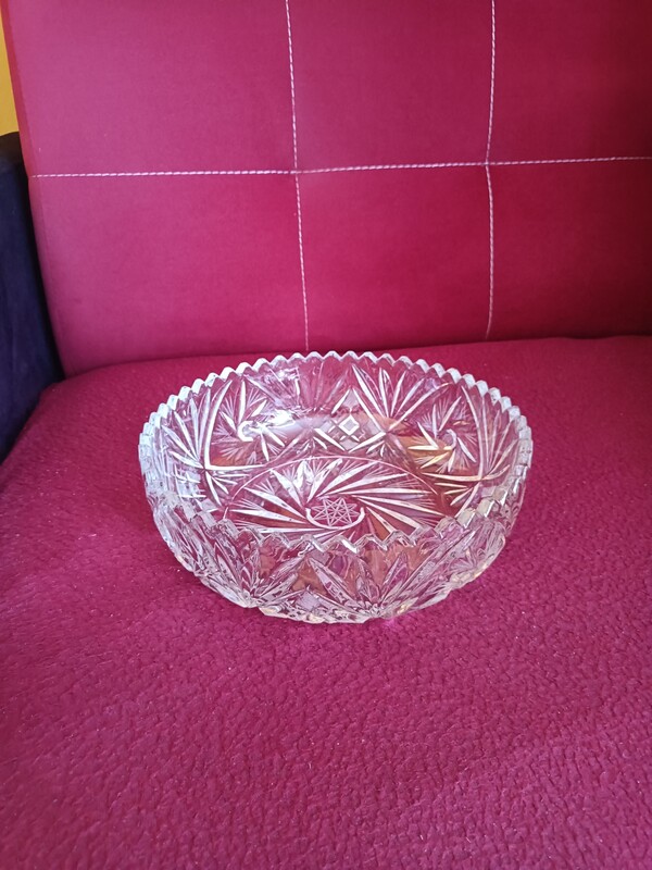 Elbląg Sprzedam kryształowe talerze, misy i koszyki. Cena 50 zł. szt.