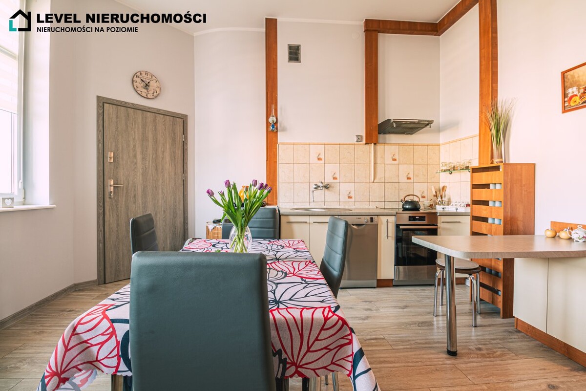 Elbląg LEVEL NIERUCHOMOŚCI Przestrzenne mieszkanie w kamienicy, aleja Grunwaldzka, Elbląg NIERUCHOMOŚCI NA