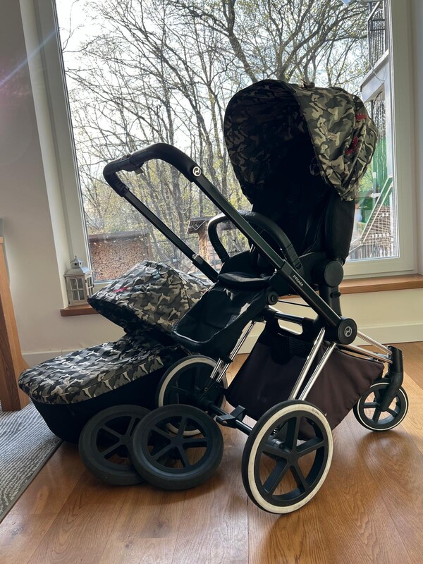 Elbląg Sprzedam oryginalny wózek Cybex Priam Butterfly 2w1 w skład którego wchodzą: gondola spacerówka stelaż