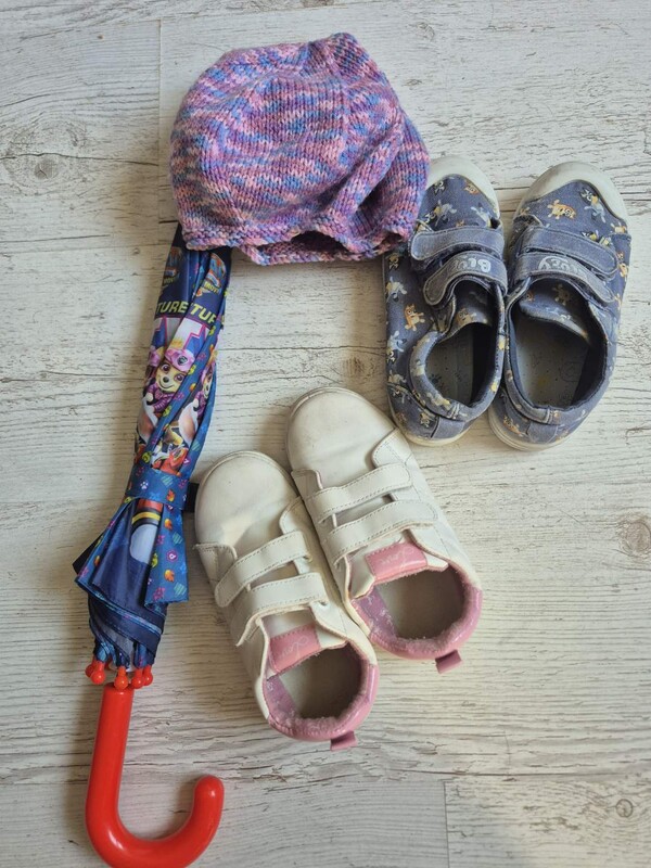 Elbląg Sprzedam pakiet mix ubrań dla dziewczynki.
Ubrania czyste i zadbane w rozmiarze 122 plus adidaski.
Dodatkowo