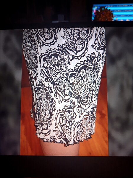 Elbląg Oddam za darmo w dobre ręce sukienki wyjściowe. Rozm 42 i 44.Mile widziana dobra kawa ziarnista