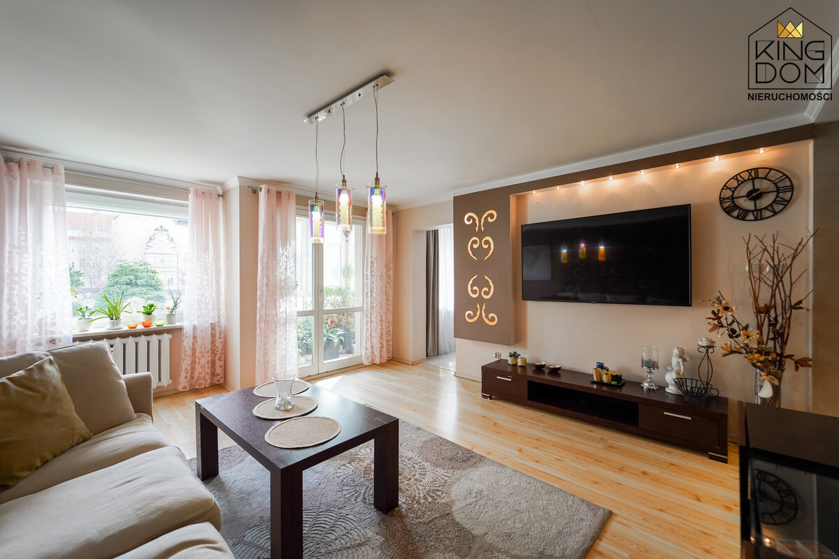 Elbląg 👑🏠 KINGDOM 🏠👑NIERUCHOMOŚCI BLISKO CIEBIE PRZESTRONNE