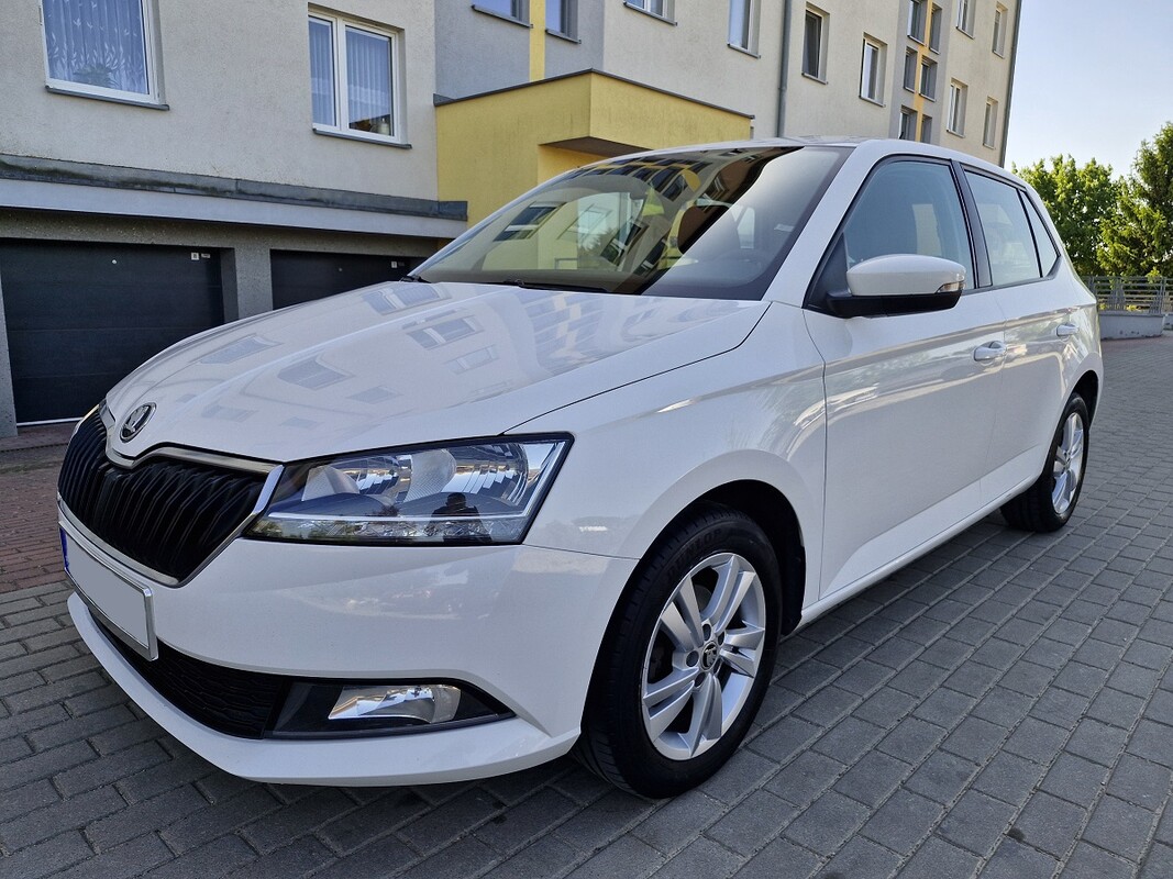 Elbląg Skoda Fabia1.0 BenzynaRok produkcji 2020AlufelgiKupiona w Polskim Salonie