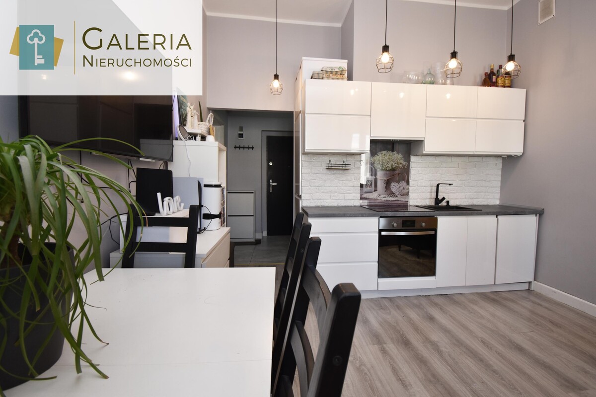 Elbląg GALERIA NIERUCHOMOŚCIZ pasji i miłości do nieruchomościNa sprzedaż: Trzypokojowe, gotowe do wprowadzenia się