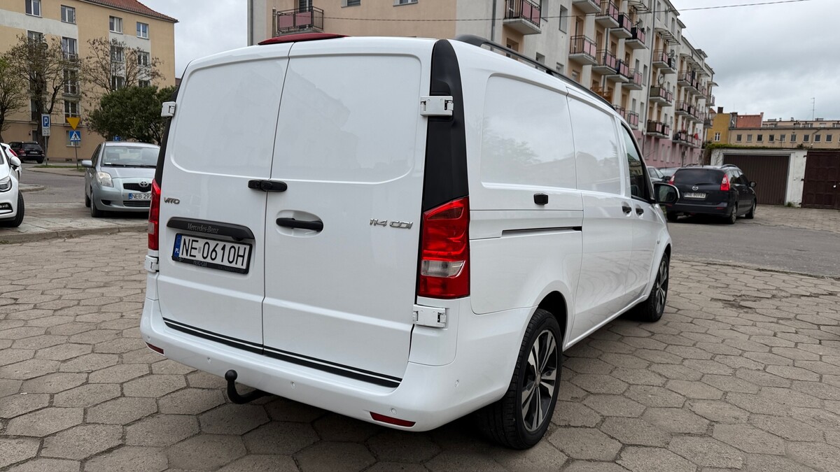 Elbląg Sprzedam swój samochód jakim jest Mercedes-Benz Vito , z silnikiem diesla o pojemności 2.2Auto w bardzo dobrym