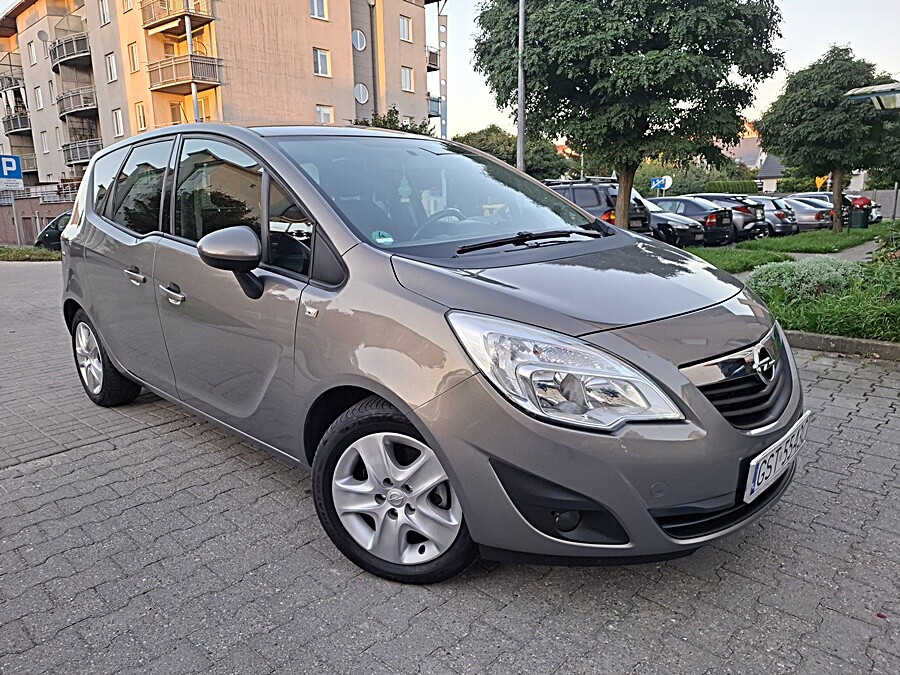 Elbląg OPEL MERIVA1.4 Benzyna2012 rokSTAN WZOROWY + -- OKAZJA --Oryginalny Lakier B. T.nowe na ROK OC do Stycznia