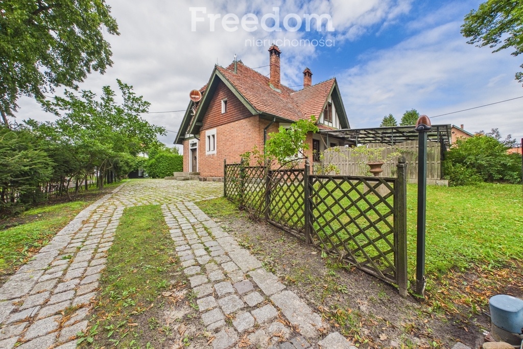 Elbląg FREEDOM NIERUCHOMOŚCISprzedam dom - Kadyny. KADYNY – WYJĄTKOWA LOKALIZACJAKadyny to jedna z najbardziej