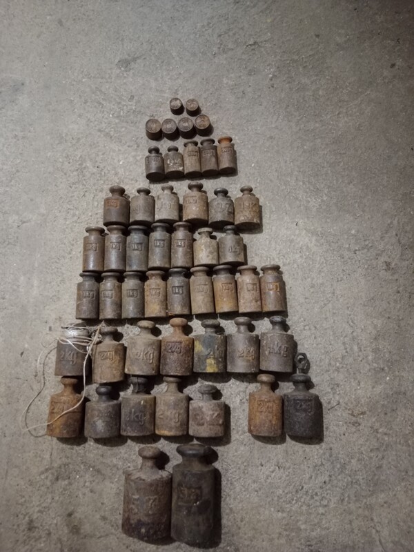 Elbląg Sprzedam odważnik z czasem PRL-U. Cena 7 zł/ kilogram. Odbiór osobisty Elbląg lub możliwość wysyłki zapraszam