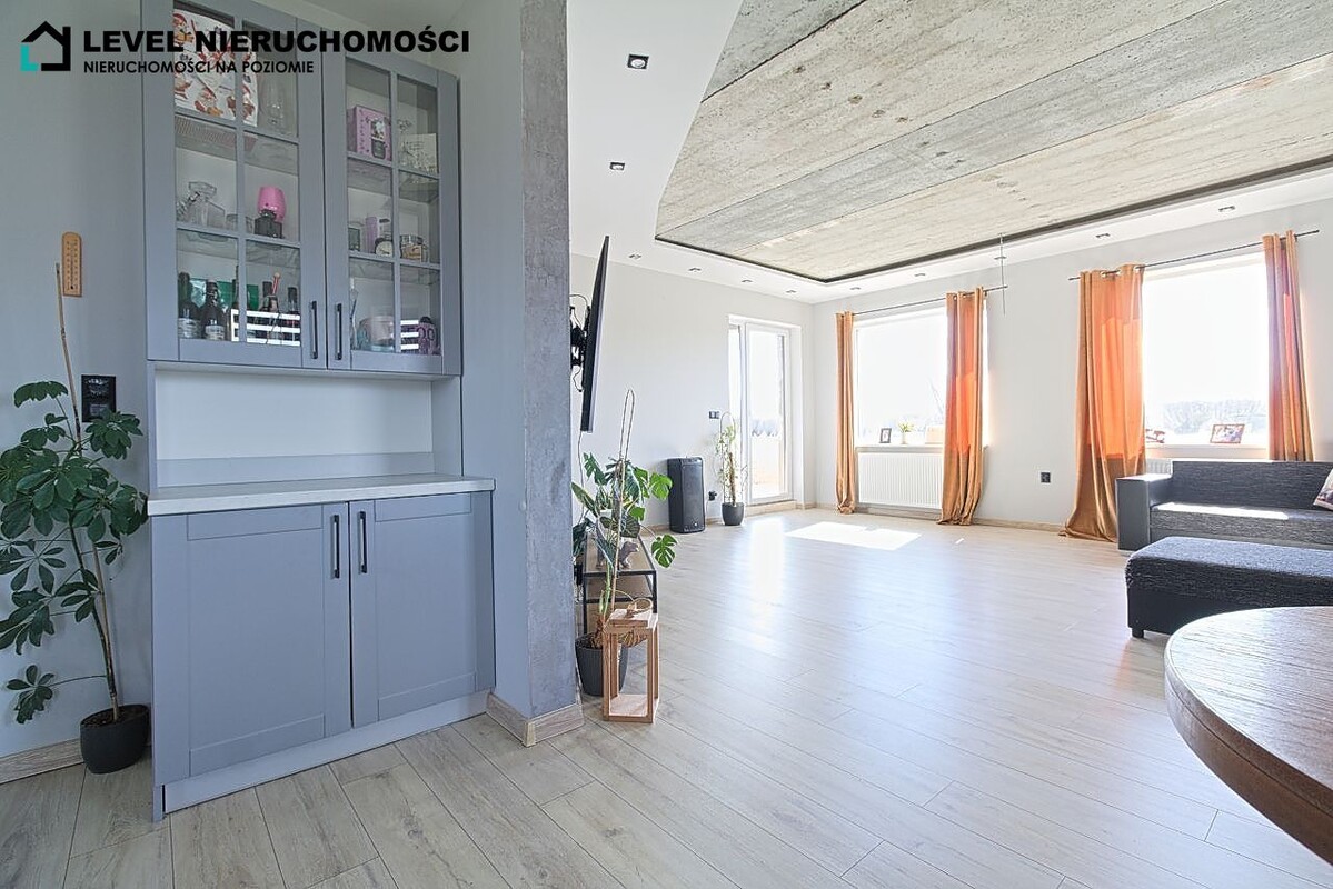 Elbląg LEVEL NIERUCHOMOŚCI Duży dom pod Elblągiem Krzewsk NIERUCHOMOŚCI NA POZIOMIE