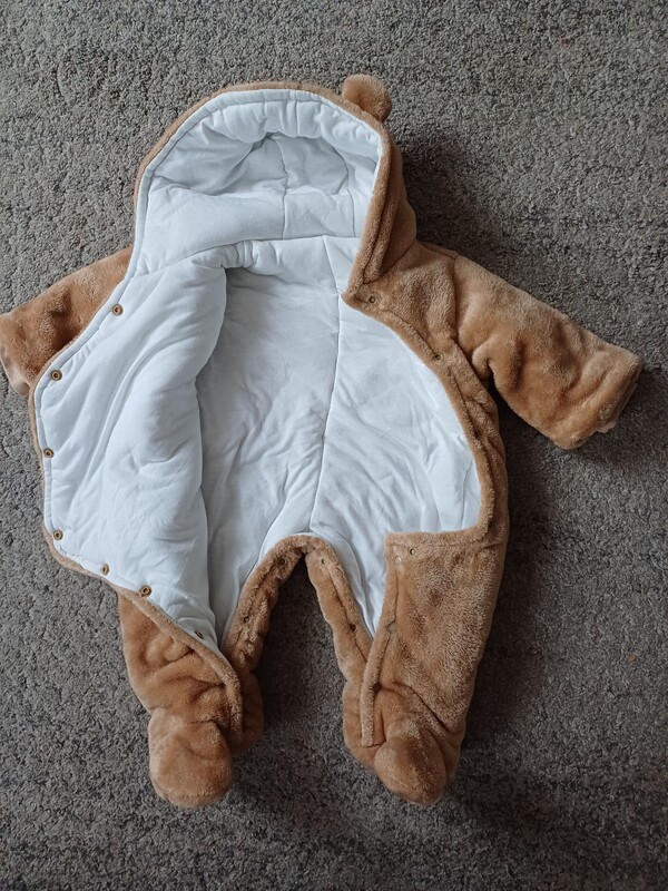 Elbląg Kombinezon, śliczny, mięciutki i cieply, stan idealny,