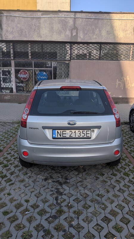 Elbląg Sprzedam ford fiesta 2007 r. stan dobry sprawny aktualne badanie techniczne i oc nowe opony wielosezonowe, nowe