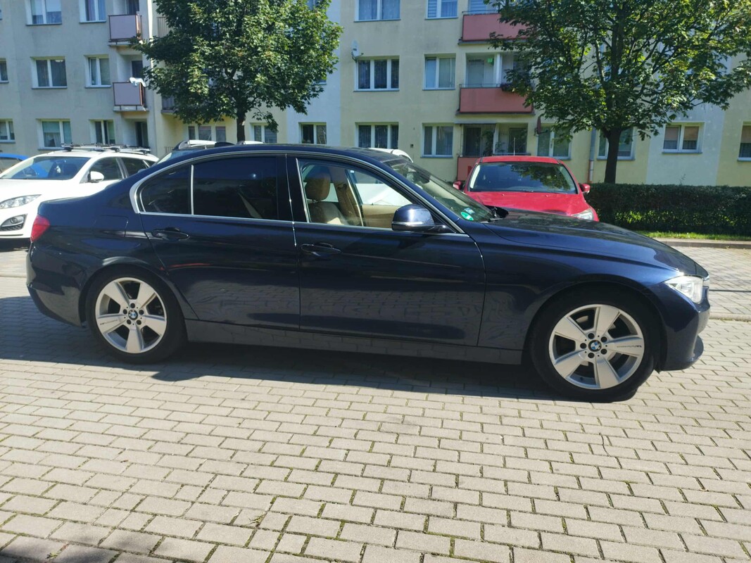 Elbląg Sprzedam 
BMW f30 xdrive 
2.0 diesel automat 
Napęd 4x4 
2013r. 
Od osoby prywatnej