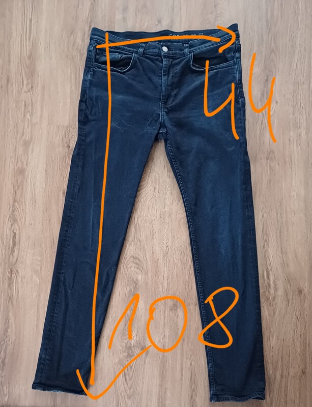 Elbląg Spodnie męskie jeansowe COS marka premium, rozmiar 34/34 lub L, kolor ciemny granat, stan idealny