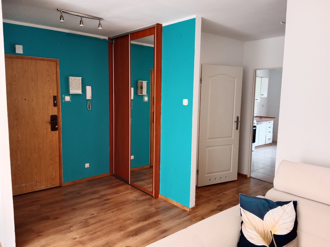 Elbląg 🏠 EL-FACTOR zaprasza do zapoznania się z ofertą wynajmu!Mieszkanie 2-pokojowe z oddzielną dużą kuchnią,