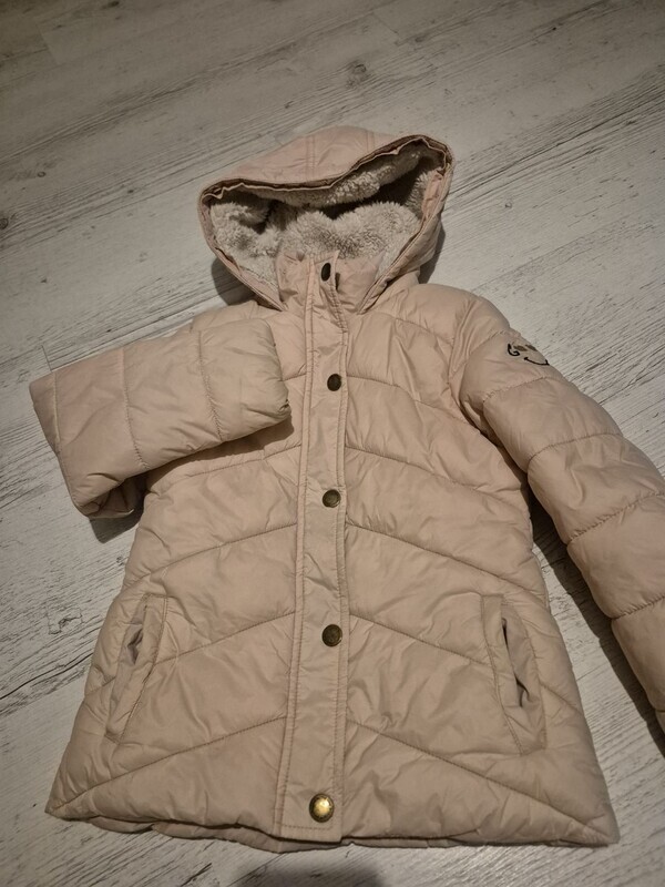 Elbląg Śliczna kurteczka zimowa ocieplana dla dziewczynki rozm.128
Pakiet zabawek.
Cena symboliczna za całość 20 zł.