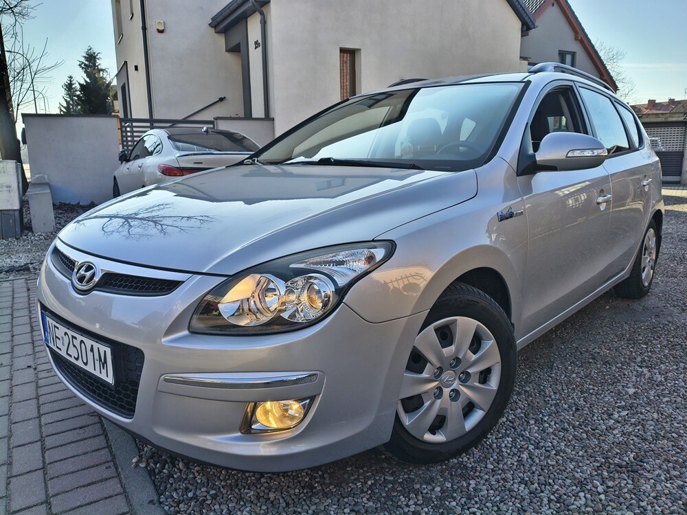 Elbląg HYUNDAI I30 KOMBISILNIK : 1.6 126KM Benzyna!Bogata wersja wyposażenia!