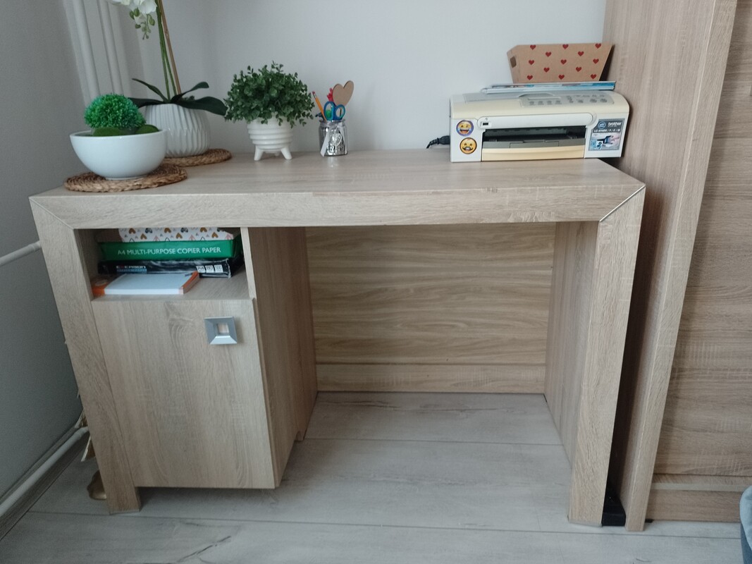 Elbląg Sprzedam biurko dab sonoma kaspian. wym. 120/80/59.cens 200zl.