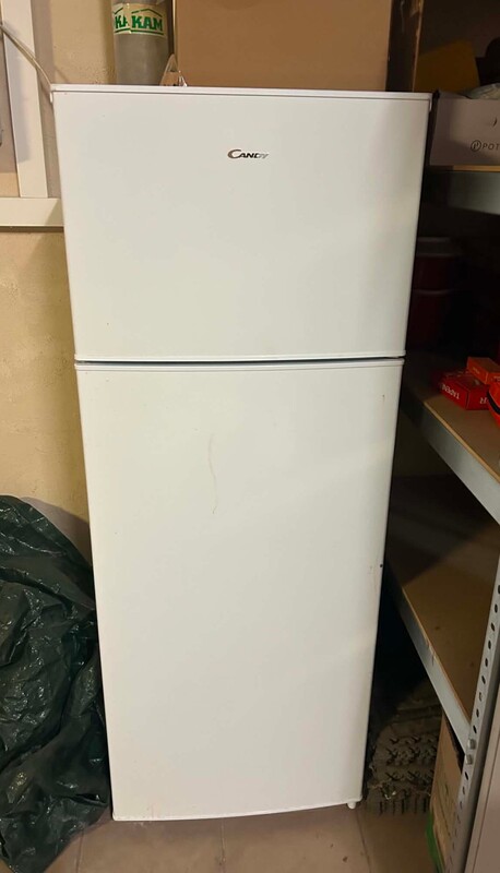 Elbląg Sprzedam lodówkę CANDY w bardzo dobrym stanie, wymiary. 143x55 x54