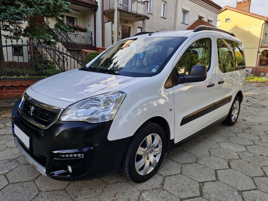 Elbląg Peugeot Partner1.6 DieselRok produkcji 2018KlimatyzacjaŚwiatła LEDKupiony w Polskim Salonie