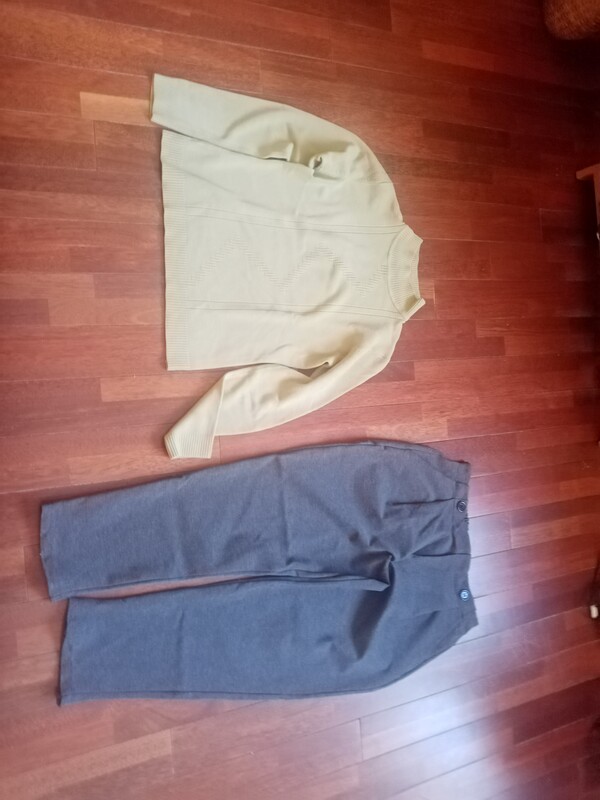 Elbląg Oddam ubrania damskie widoczne na zdjęciach.
Rozmiar 38 - 40.
Na szczupłą osobę.
Większość nowe (tylko