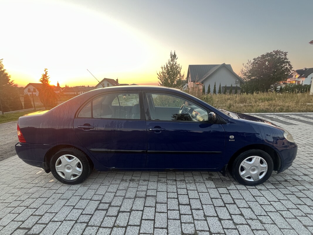 Elbląg Toyota Corolla D12 sedan